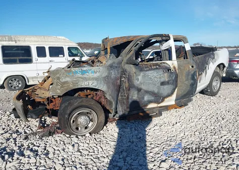 2021 Ram 2500 Tradesman 4X2 8' Box z USA, uszkodzony, nr VIN 3C6UR4HJ0MG674086